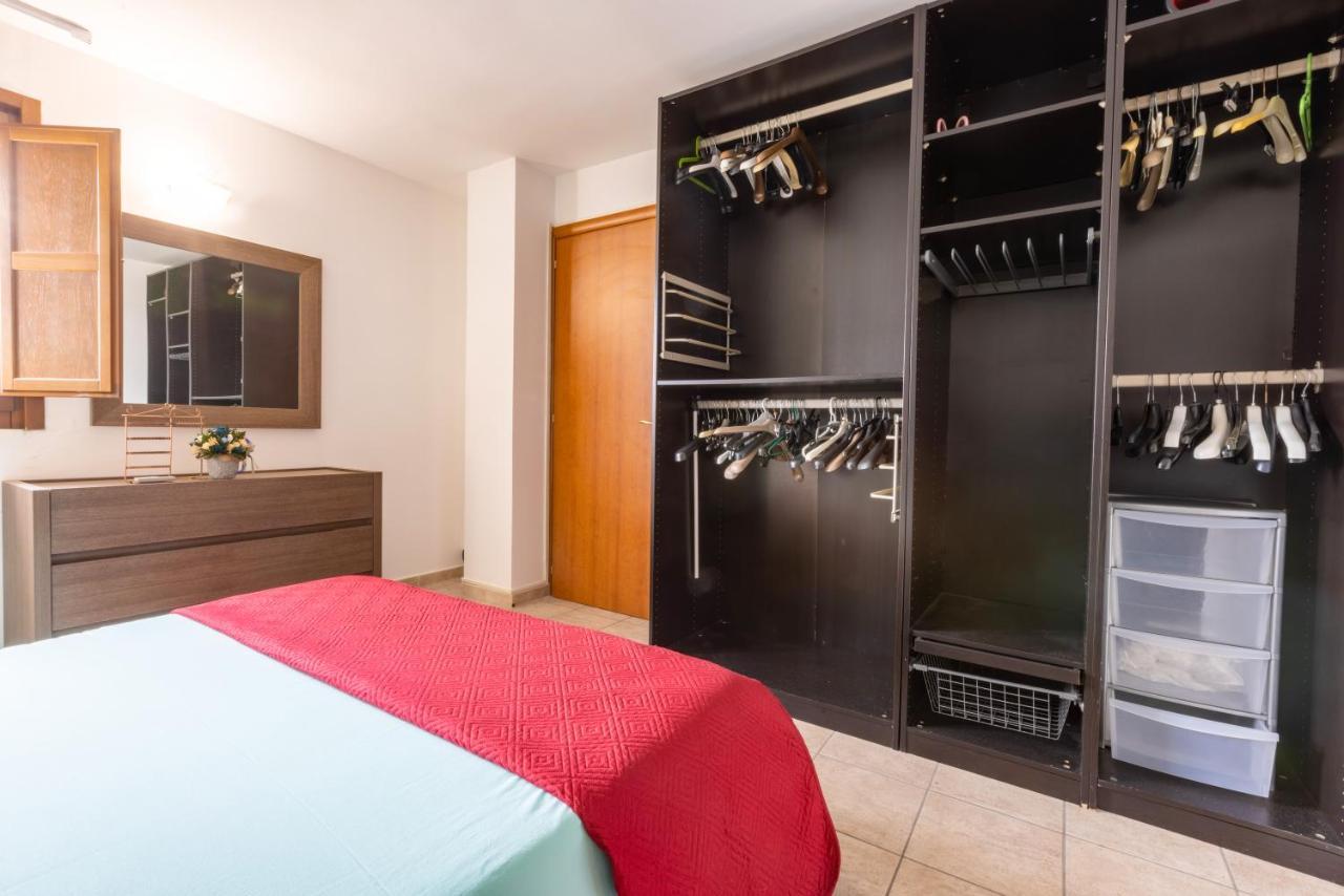 Lecce Colorful Flat With Terrace & Parking Apartment ภายนอก รูปภาพ